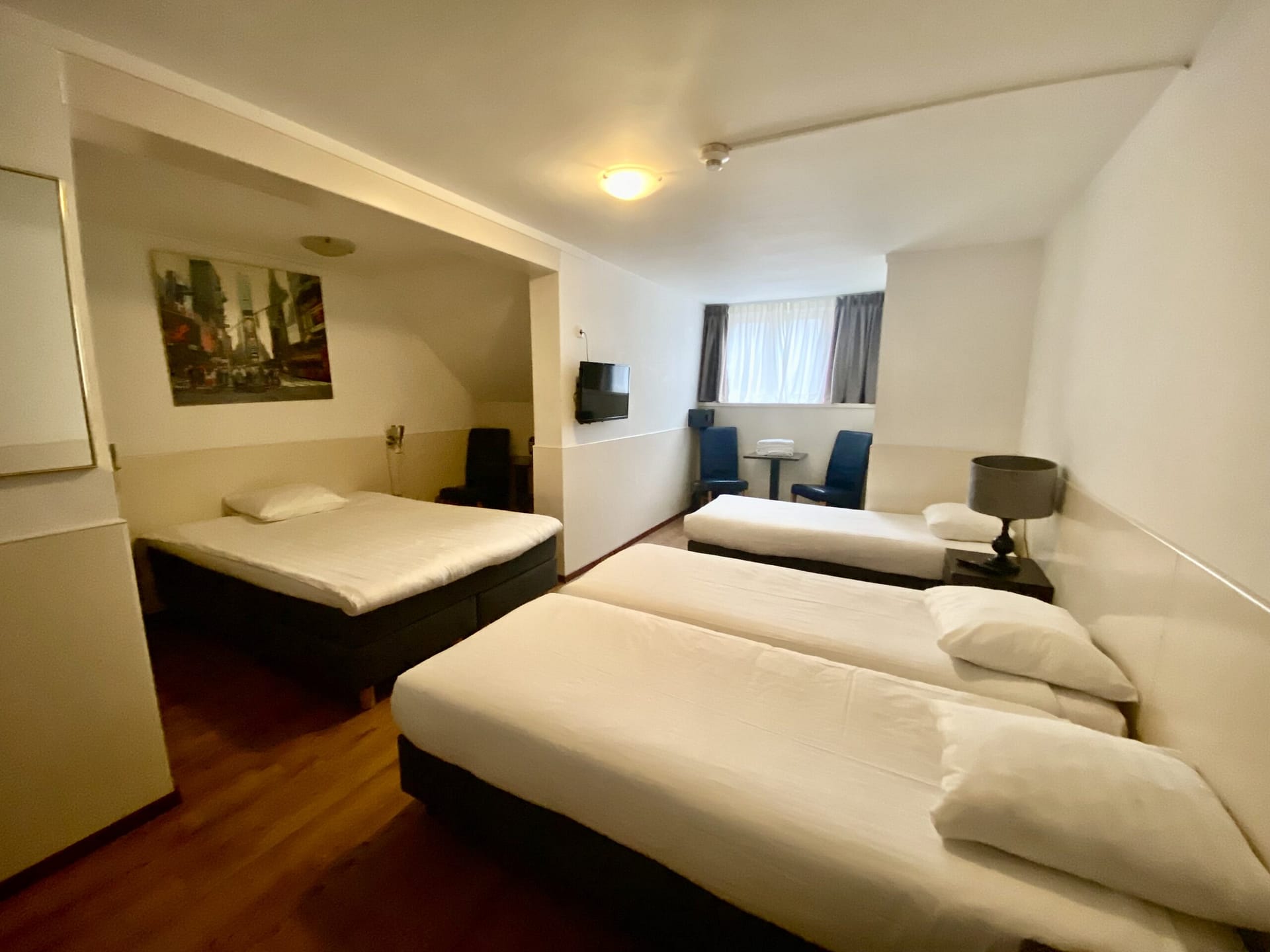 Quad room panoramic photo Sphinx Hotel Amsterdam